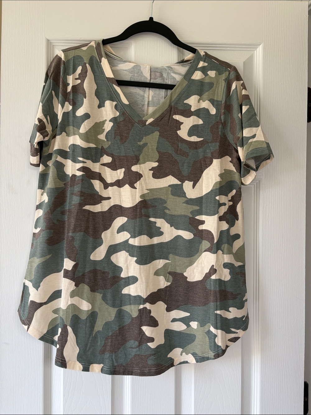 Zenana V-Neck Camo Short Sleeve Tee - Olive Green New without tags!